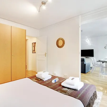 Chic -3br-10p- Place De La Republique Paris
